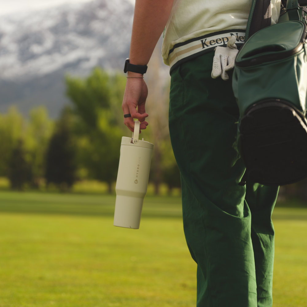 cream-40oz-1182ml-o6 Web-Product_Images-Sport_40-Cream-10.png