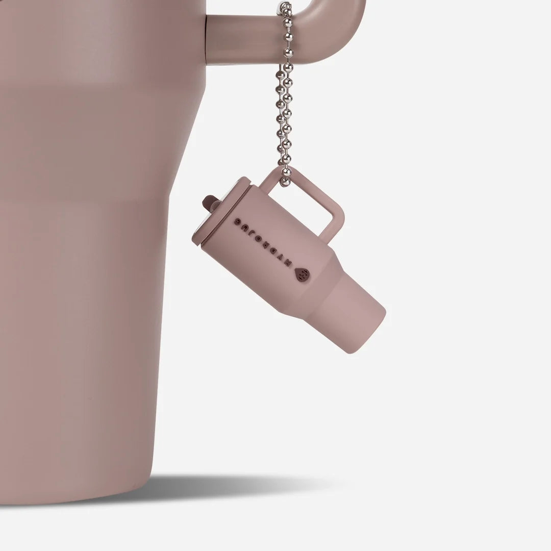 traveler-keychain-p6 Web-TravelerKeychainPhotos-Mauve2.webp
