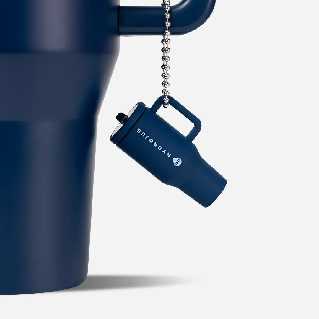 traveler-keychain-p6 Web-TravelerKeychainPhotos-Navy2.webp